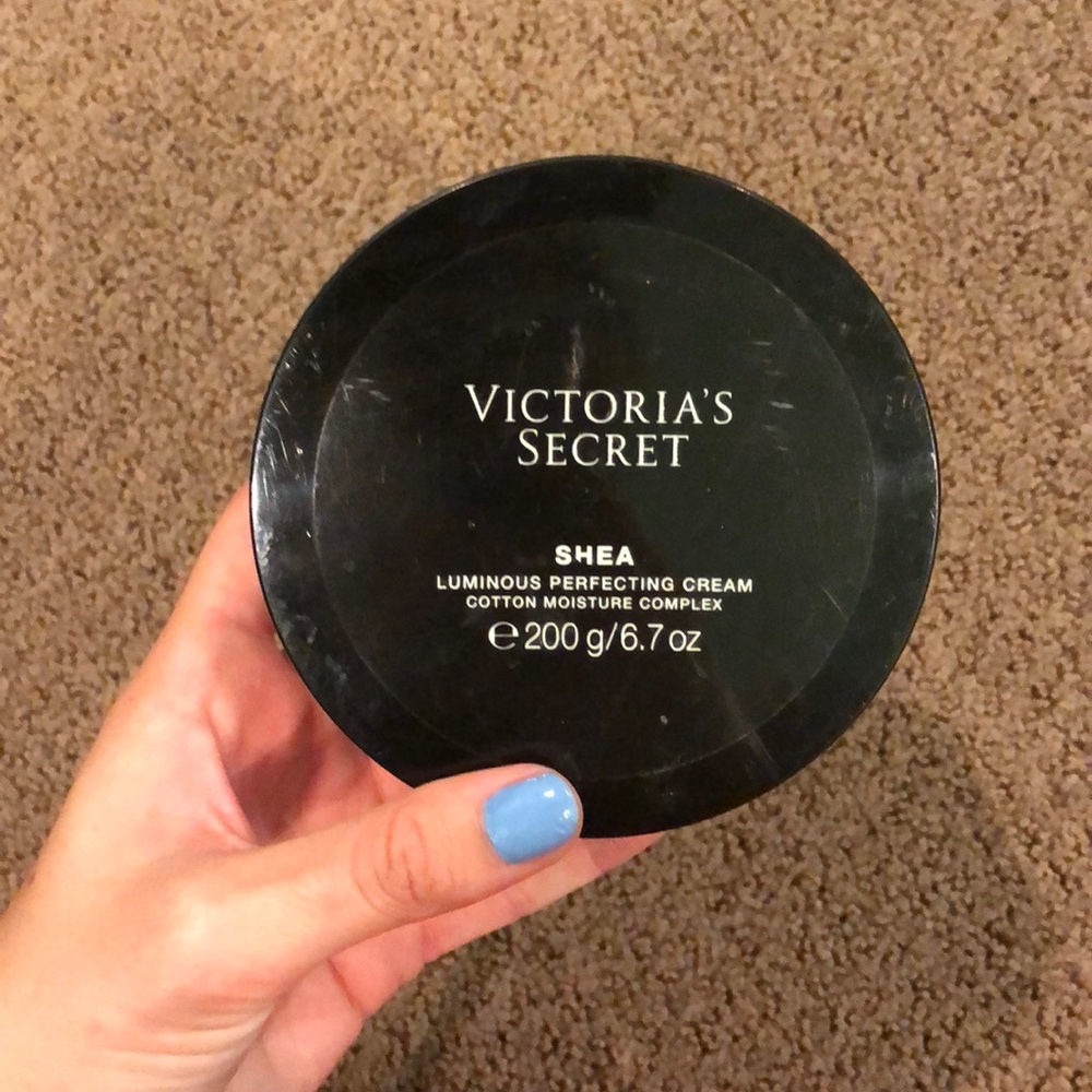 Victoria’s Secret shea butter luminous cream